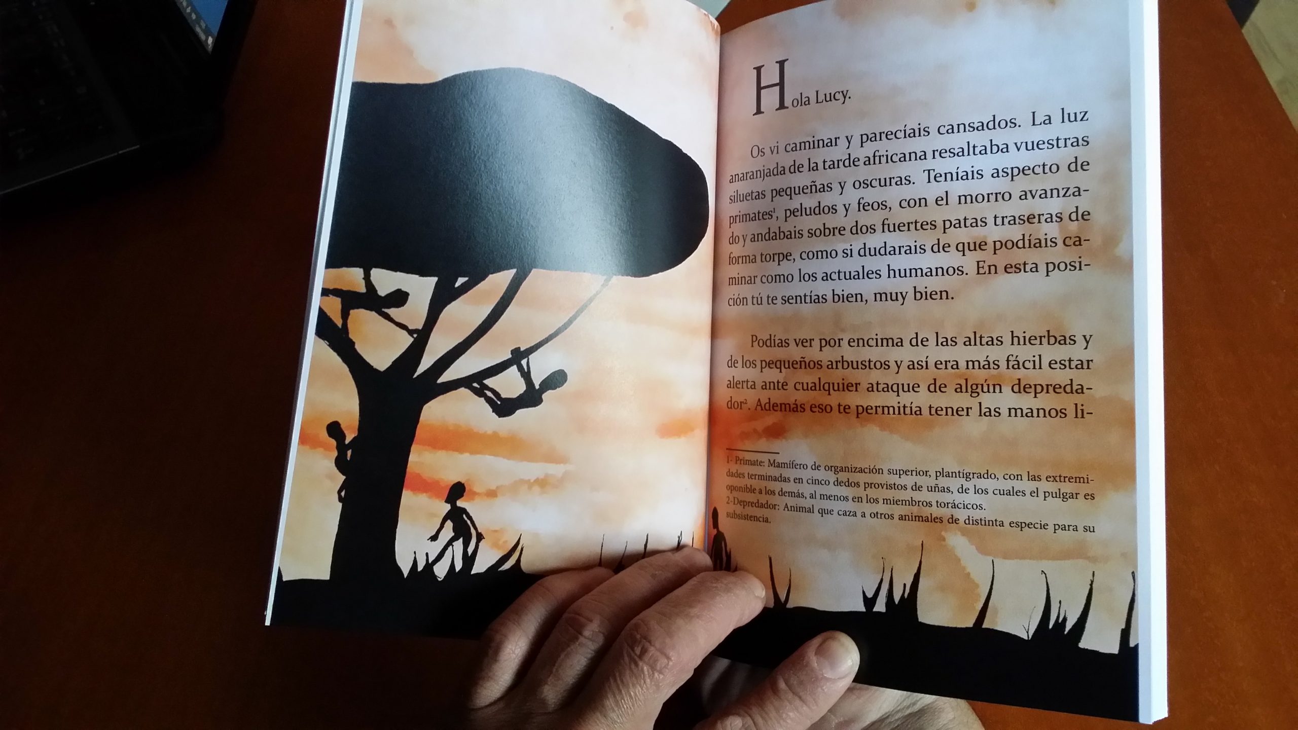 "Hola Lucy" un relato de Gregori Navarro con ilustraciones de Valèria Navarro